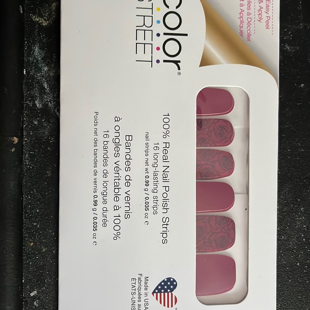 Color Street nail polish strips